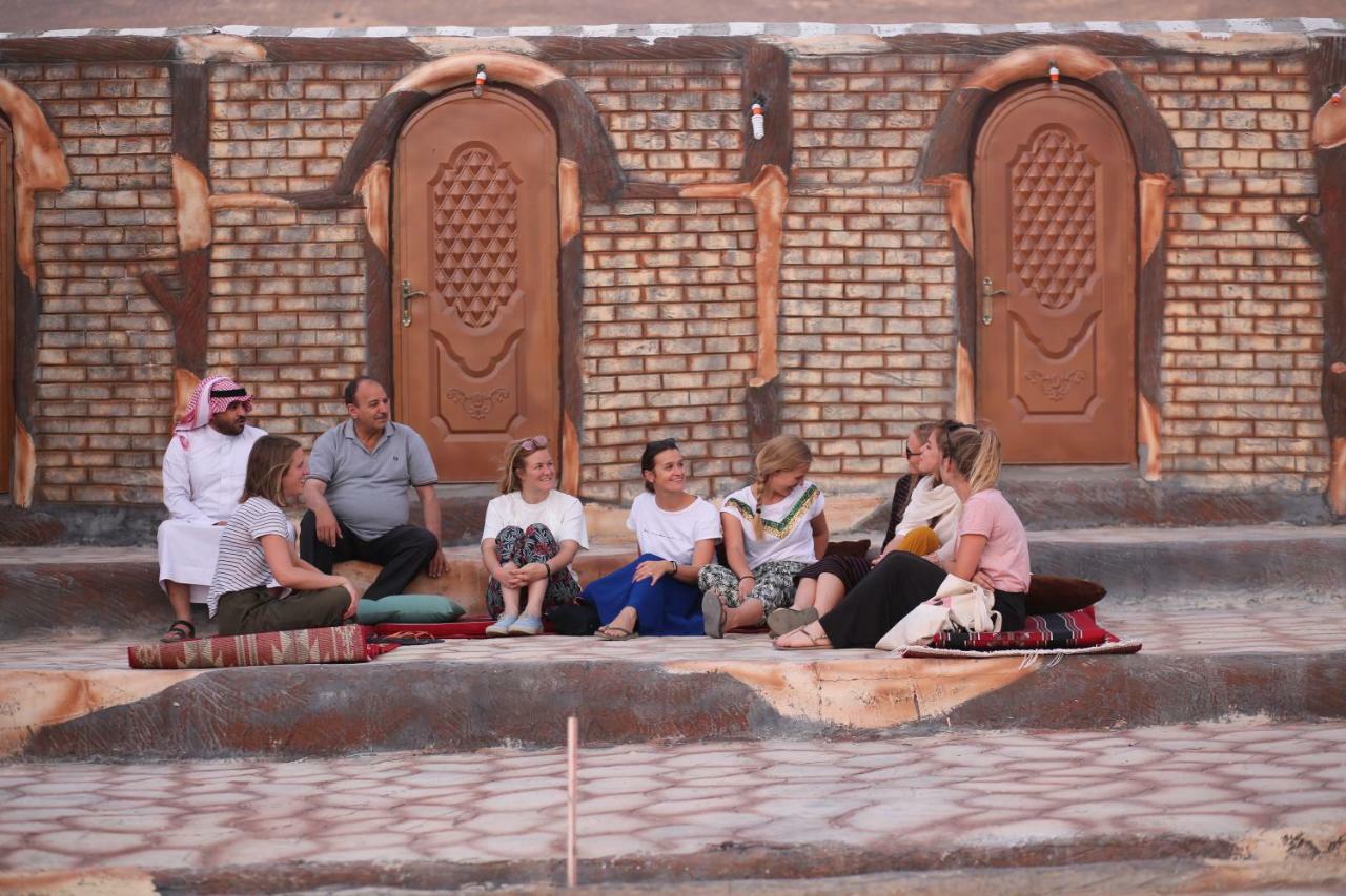 Little Petra Heritage Village Вади Муса Экстерьер фото